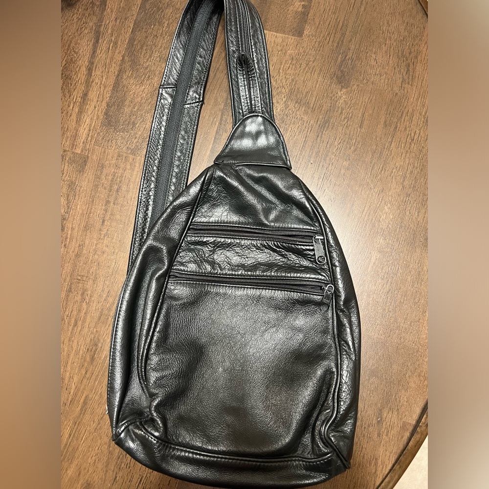 Women Sling Bag Convertible Crossbody Chest Bag